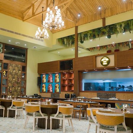 Clarks Inn Suites Kangra Ngoại thất bức ảnh
