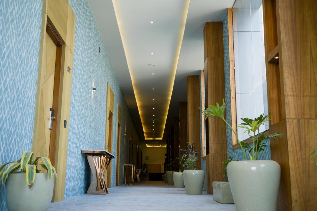 Clarks Inn Suites Kangra Ngoại thất bức ảnh