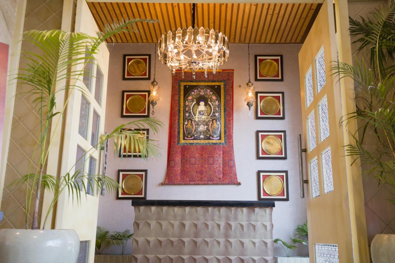 Clarks Inn Suites Kangra Ngoại thất bức ảnh