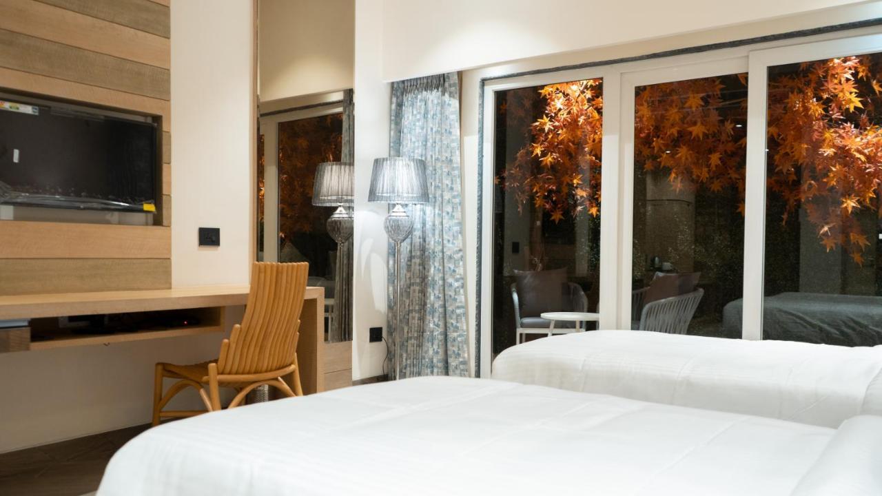 Clarks Inn Suites Kangra Ngoại thất bức ảnh